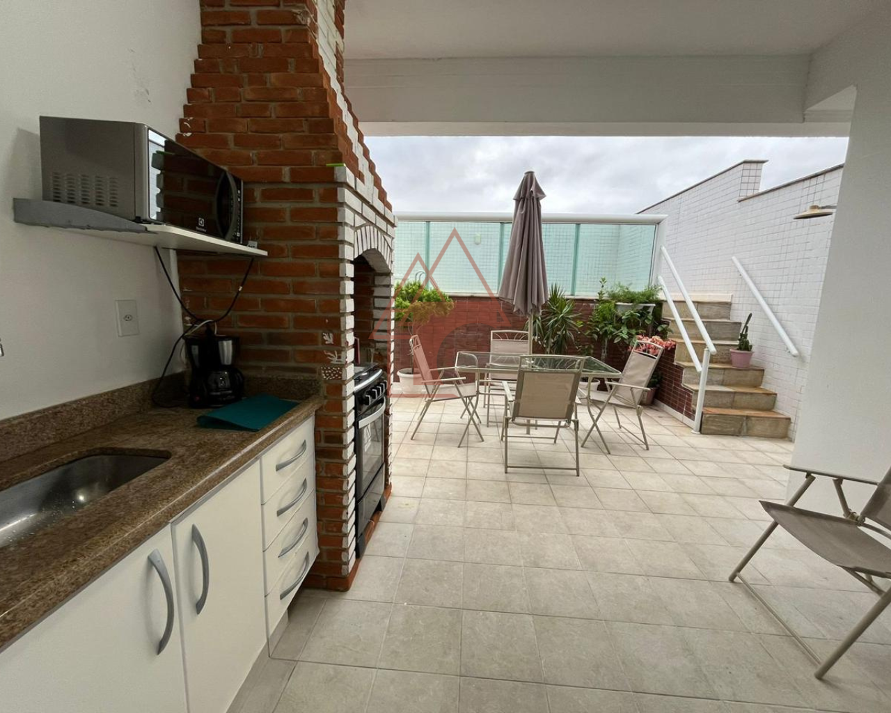 Imagem Sobrado com 3 Quartos à Venda, 151 m²em Embaré - Santos