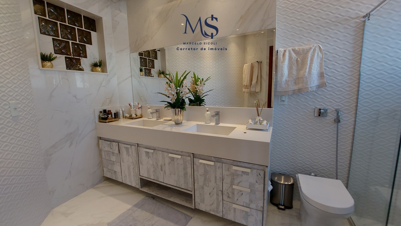 Imagem Casa com 5 Quartos à Venda, 400 m²em Guará II - Brasília Imagem Casa com 5 Quartos à Venda, 400 m²em Guará II - Brasília