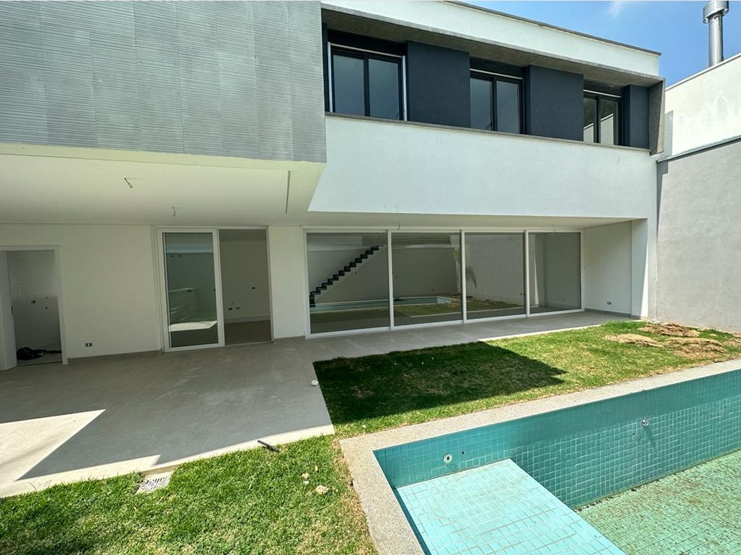 Casa de Condomínio com 4 Quartos à Venda, 450 m²em Campo Belo - São Paulo