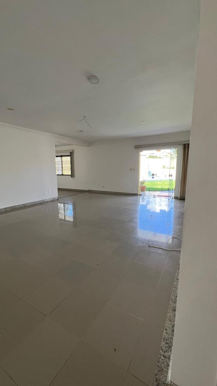 Imagem Casa com 3 Quartos para Alugar, 200 m²em Buraquinho - Lauro de Freitas Imagem Casa com 3 Quartos para Alugar, 200 m²em Buraquinho - Lauro de Freitas