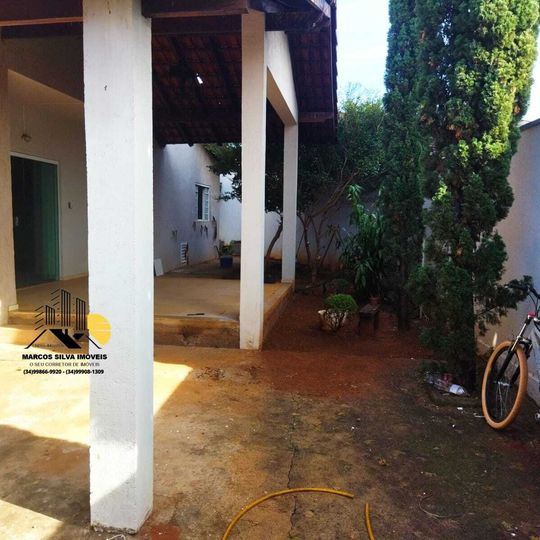 Imagem Sobrado com 3 Quartos à Venda, 260 m²em Tubalina - Uberlândia