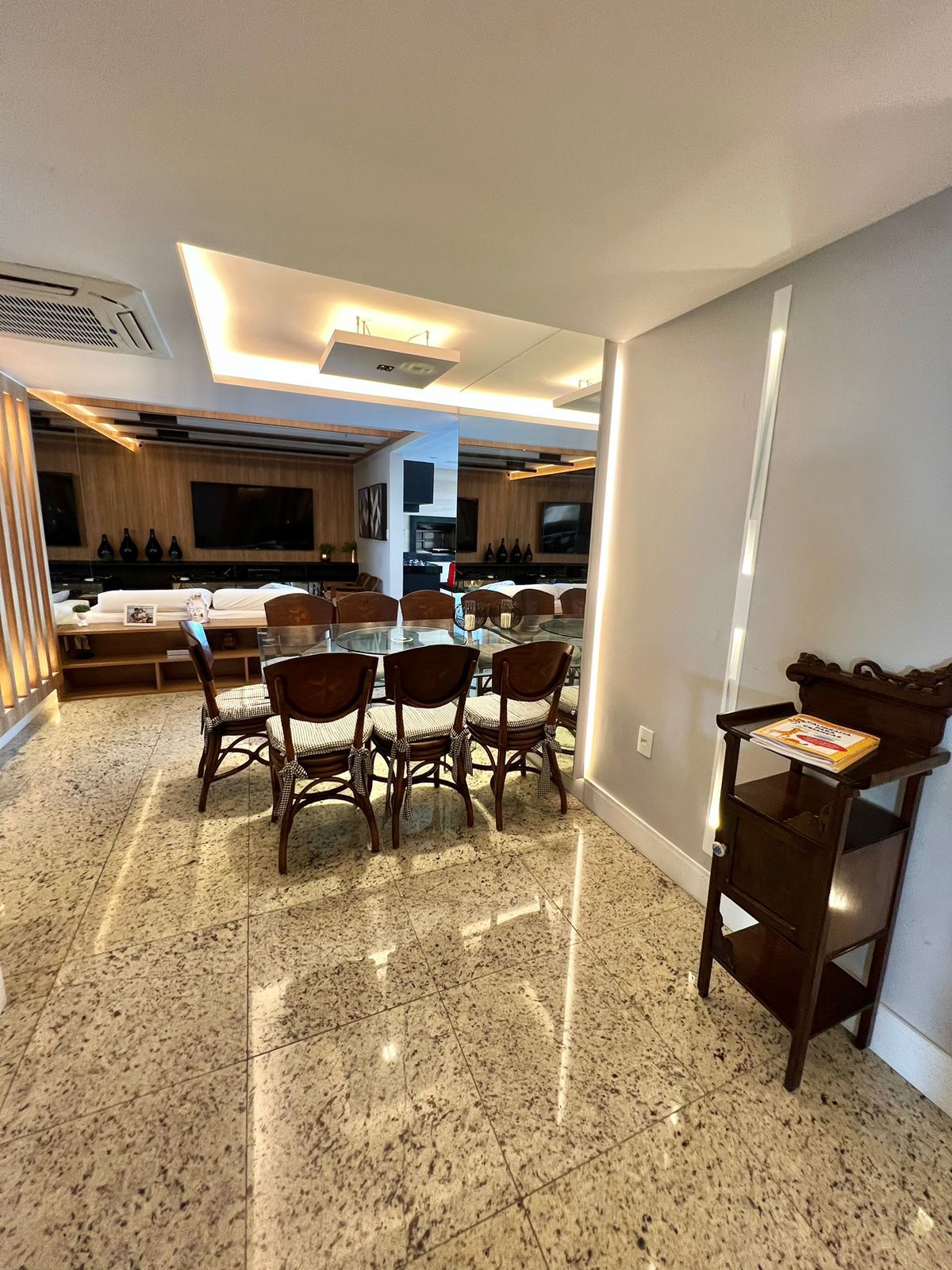 Imagem Apartamento com 3 Quartos à Venda, 289 m²em Jurunas - Belém