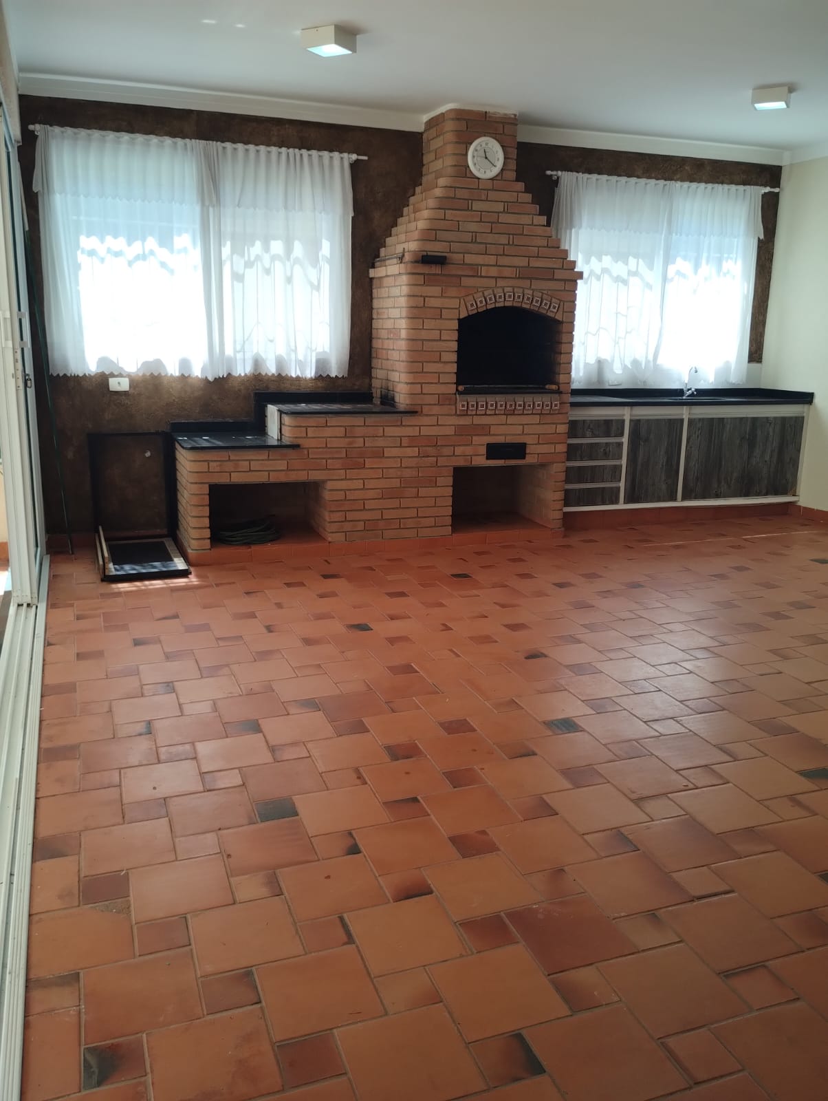 Imagem Casa com 3 Quartos à Venda, 387 m² em Jardim Dona Carmela - Atibaia Imagem Casa com 3 Quartos à Venda, 387 m² em Jardim Dona Carmela - Atibaia