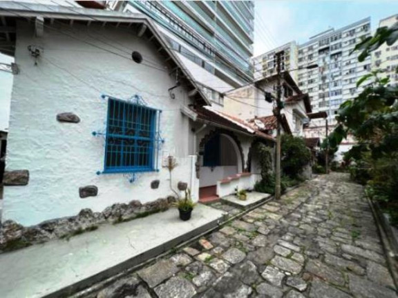 Imagem Casa de Vila com 2 Quartos à Venda, 120 m² em Icaraí - Niterói Imagem Casa de Vila com 2 Quartos à Venda, 120 m² em Icaraí - Niterói
