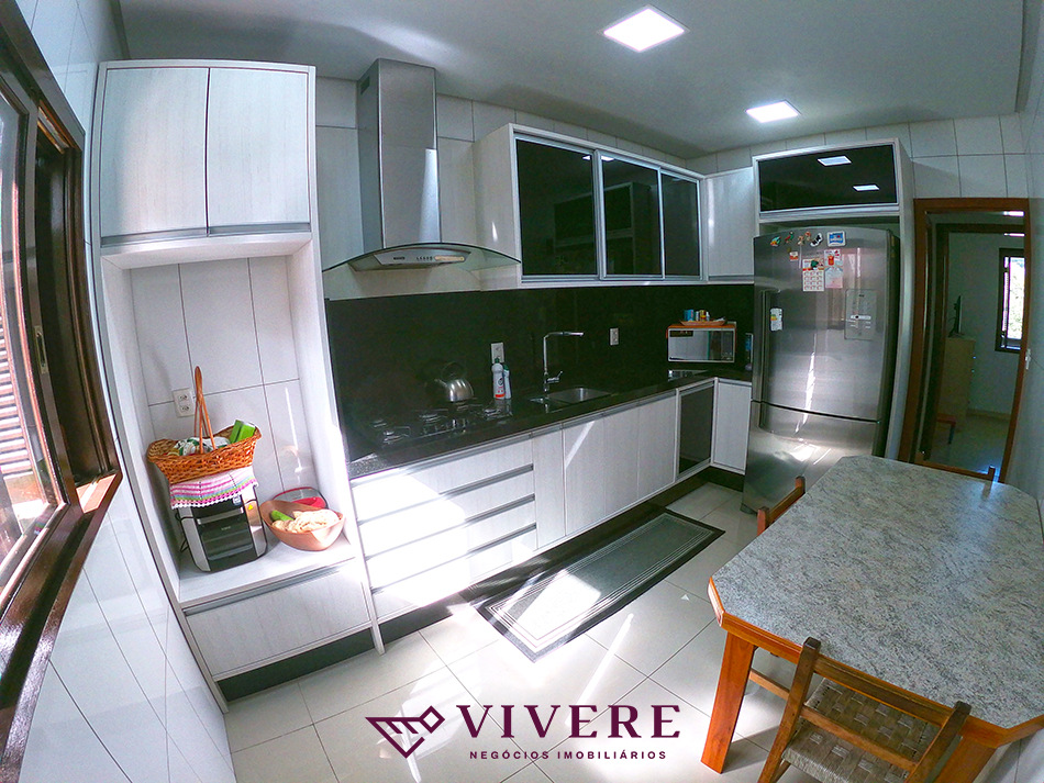 Imagem Casa com 4 Quartos à Venda, 292 m² em Santa Catarina - Caxias do Sul Imagem Casa com 4 Quartos à Venda, 292 m² em Santa Catarina - Caxias do Sul