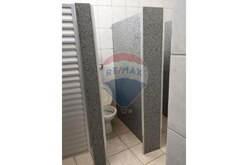 Imagem Galpão à Venda ou Locação, 296 m²em Bom Retiro - São José dos Campos Imagem Galpão à Venda ou Locação, 296 m²em Bom Retiro - São José dos Campos