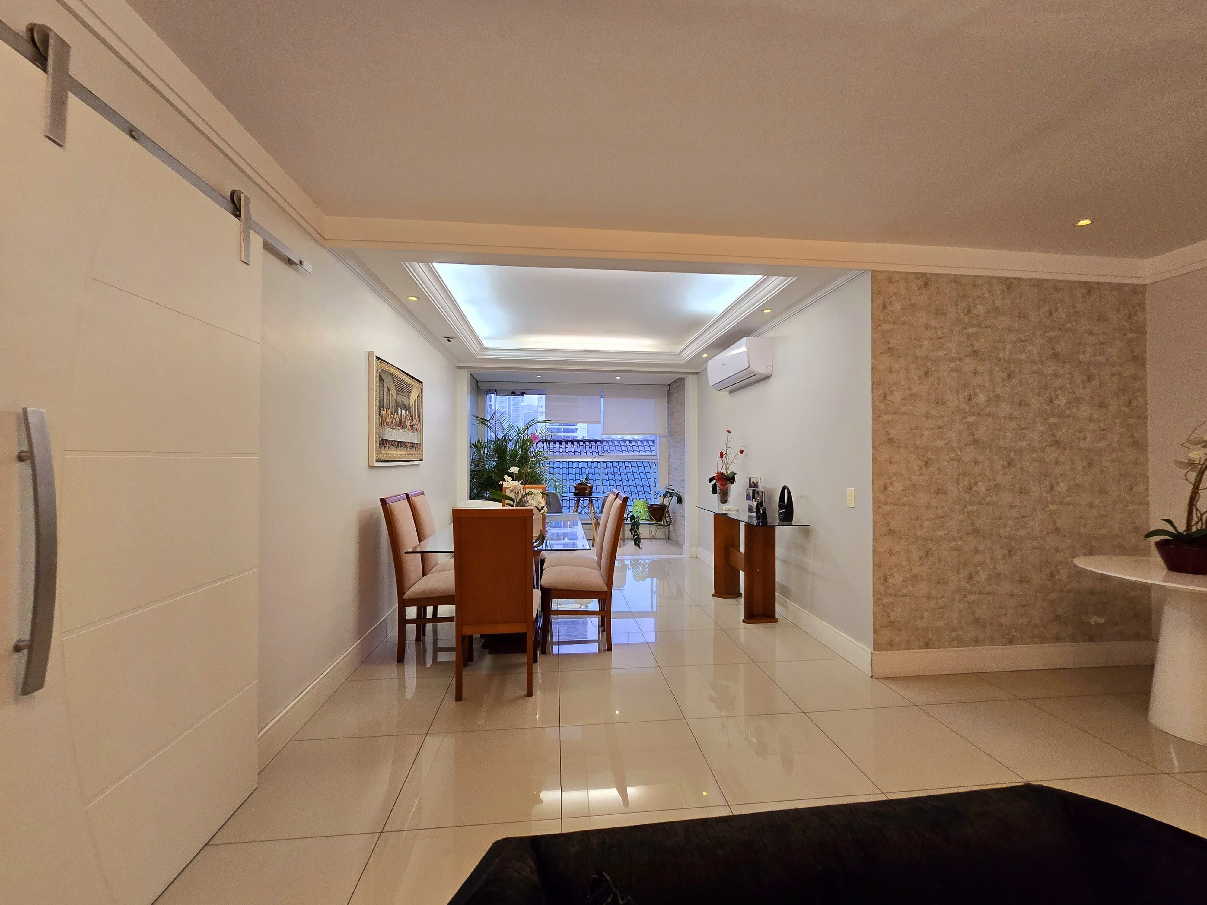 Imagem Apartamento com 3 Quartos à Venda, 154 m² em José Menino - Santos