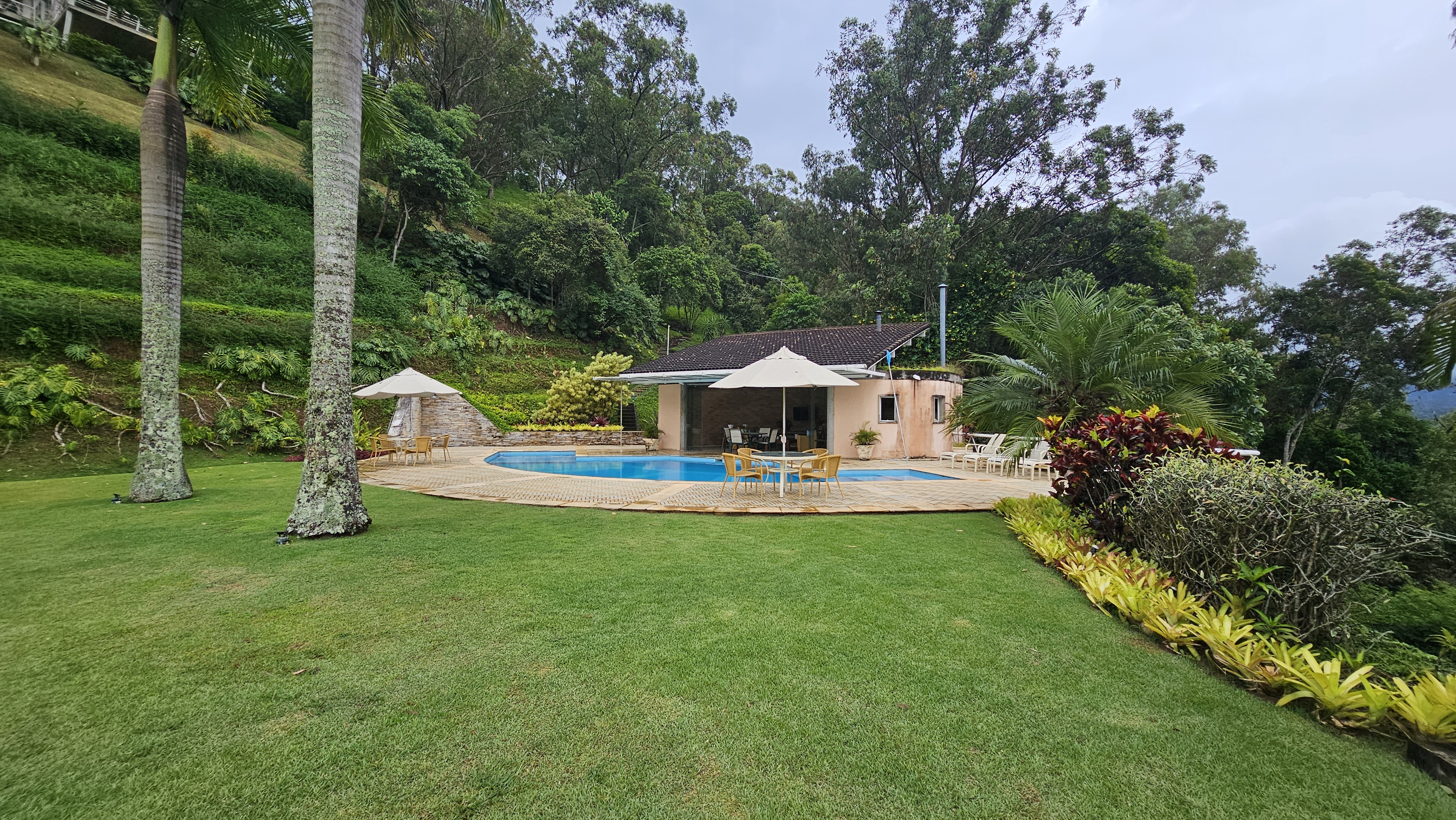 Imagem Casa de Condomínio com 6 Quartos à Venda, 714 m² em Itaipava - Petrópolis