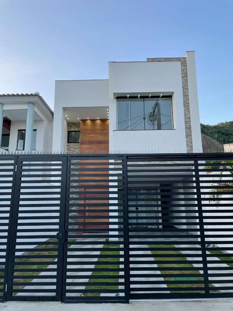 Imagem Casa com 2 Quartos à Venda, 240 m²em Piratininga - Niterói Imagem Casa com 2 Quartos à Venda, 240 m²em Piratininga - Niterói