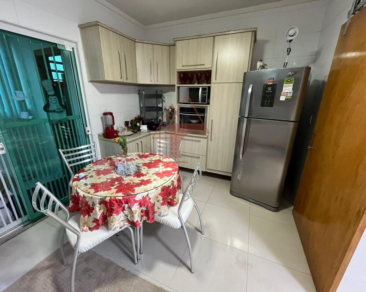 Imagem Sobrado com 3 Quartos à Venda, 151 m²em Embaré - Santos