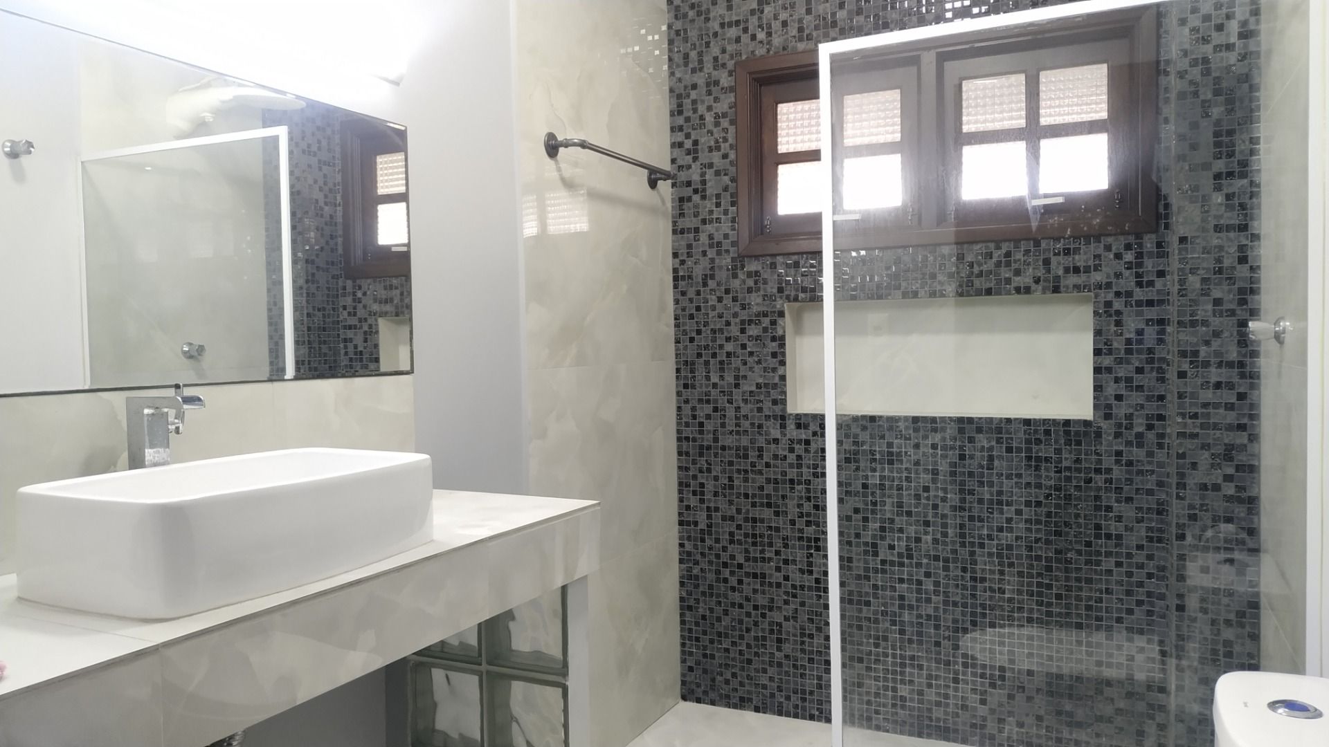 Imagem Sobrado com 2 Quartos à Venda, 339 m²em Vila Ponte Nova - Cubatão Imagem Sobrado com 2 Quartos à Venda, 339 m²em Vila Ponte Nova - Cubatão