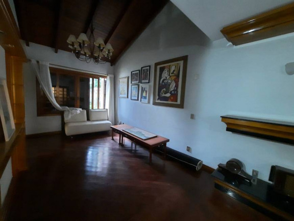 Imagem Casa com 4 Quartos à Venda, 324 m² em Jardim Lindóia - Porto Alegre