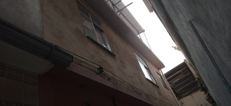 Imagem Casa de Vila com 1 Quarto à Venda ou Locação, 95 m²em Cordovil - Rio de Janeiro Imagem Casa de Vila com 1 Quarto à Venda ou Locação, 95 m²em Cordovil - Rio de Janeiro