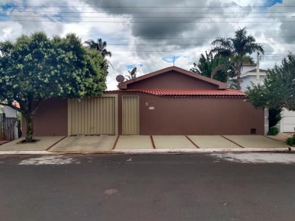 Imagem Casa com 3 Quartos à Venda, 224 m² em Centro - Ituverava Imagem Casa com 3 Quartos à Venda, 224 m² em Centro - Ituverava