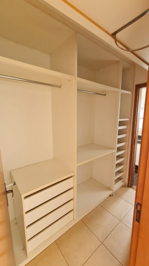 Imagem Casa com 3 Quartos à Venda, 250 m²em Serra Grande - Niterói Imagem Casa com 3 Quartos à Venda, 250 m²em Serra Grande - Niterói