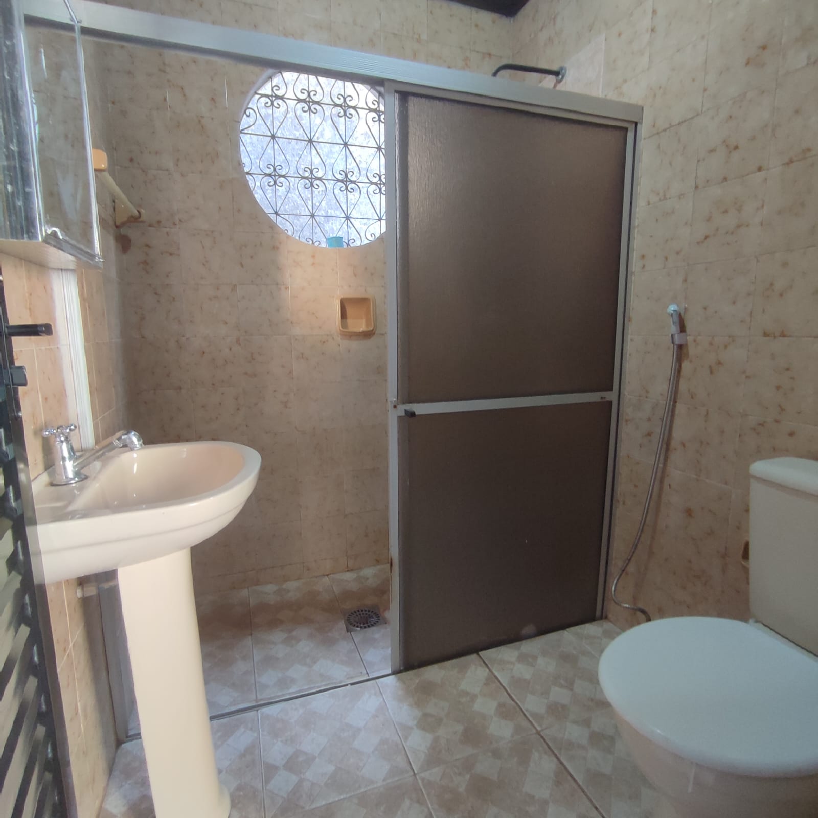 Imagem Casa com 4 Quartos à Venda ou Locação, 172 m²em Umarizal - Belém Imagem Casa com 4 Quartos à Venda ou Locação, 172 m²em Umarizal - Belém