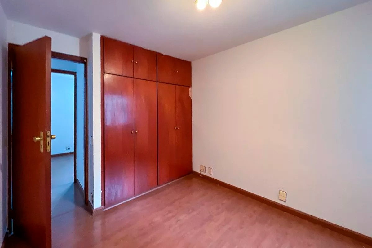 Imagem Apartamento com 3 Quartos à Venda, 90 m²em Vila Olímpia - São Paulo