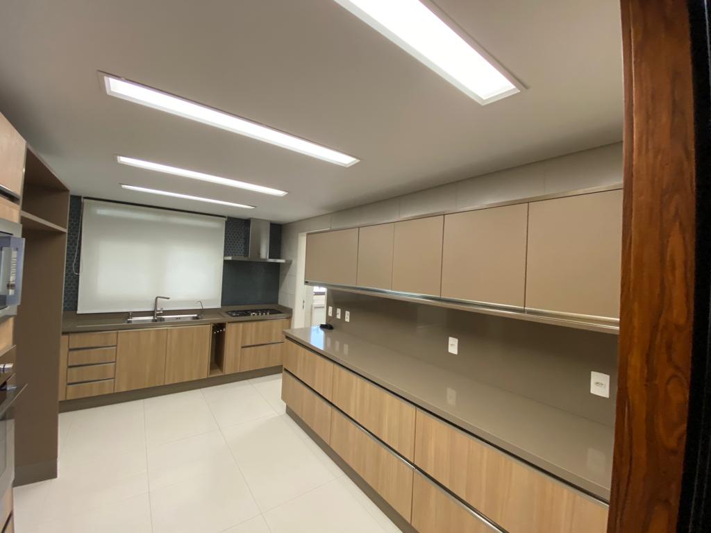 Imagem Apartamento com 4 Quartos à Venda, 217 m²em Barra da Tijuca - Rio de Janeiro Imagem Apartamento com 4 Quartos à Venda, 217 m²em Barra da Tijuca - Rio de Janeiro