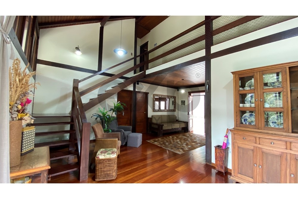Imagem Casa de Condomínio com 5 Quartos à Venda, 317 m² em Itaipava - Petrópolis