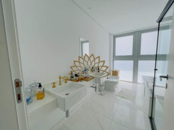 Imagem Casa de Condomínio com 3 Quartos à Venda, 404 m²em Jardim Sílvia (Zona Oeste) - São Paulo Imagem Casa de Condomínio com 3 Quartos à Venda, 404 m²em Jardim Sílvia (Zona Oeste) - São Paulo