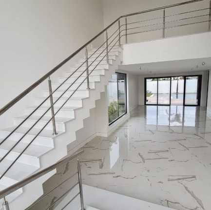 Imagem Casa com 5 Quartos à Venda, 480 m² em Barra da Tijuca - Rio de Janeiro Imagem Casa com 5 Quartos à Venda, 480 m² em Barra da Tijuca - Rio de Janeiro
