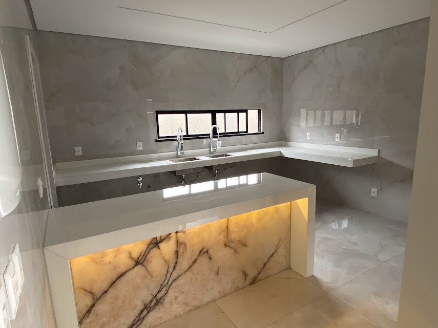 Imagem Casa de Condomínio com 4 Quartos à Venda, 257 m²em Cidade Alpha - Eusébio Imagem Casa de Condomínio com 4 Quartos à Venda, 257 m²em Cidade Alpha - Eusébio