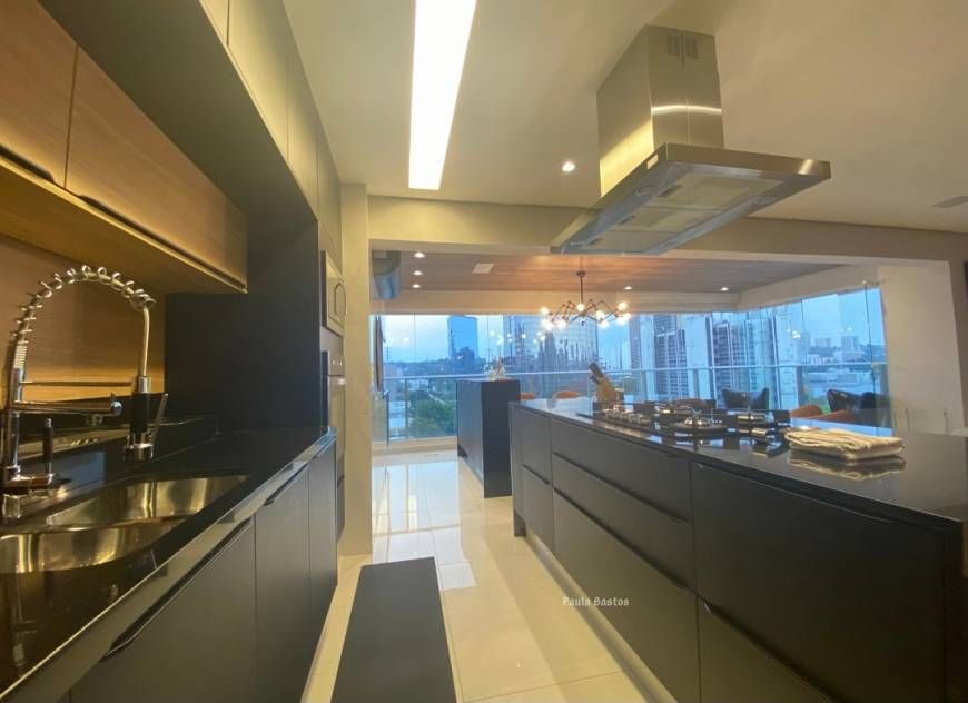 Imagem Apartamento com 3 Quartos à Venda, 130 m²em Vila Gertrudes - São Paulo