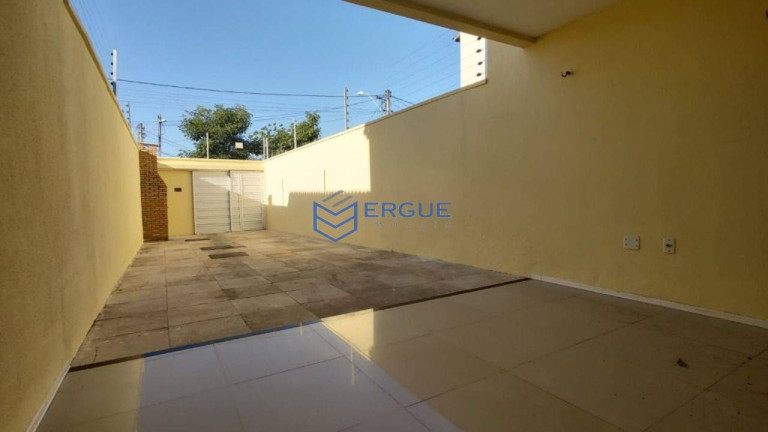 Imagem Casa com 3 Quartos à Venda, 150 m² em Maraponga - Fortaleza