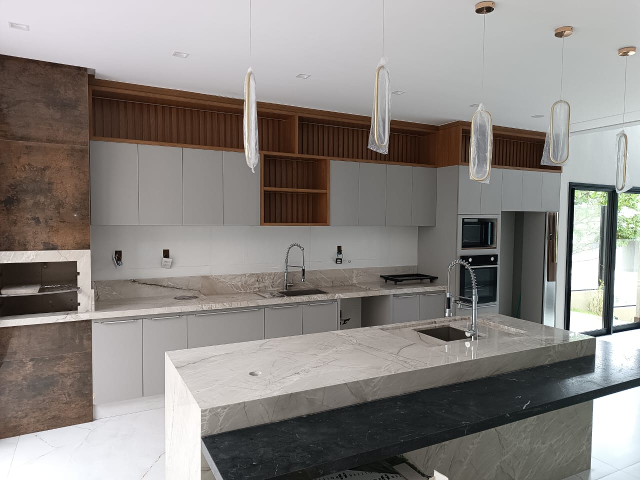 Imagem Sobrado com 4 Quartos à Venda, 263 m²em Jardins Nápoles - Senador Canedo Imagem Sobrado com 4 Quartos à Venda, 263 m²em Jardins Nápoles - Senador Canedo