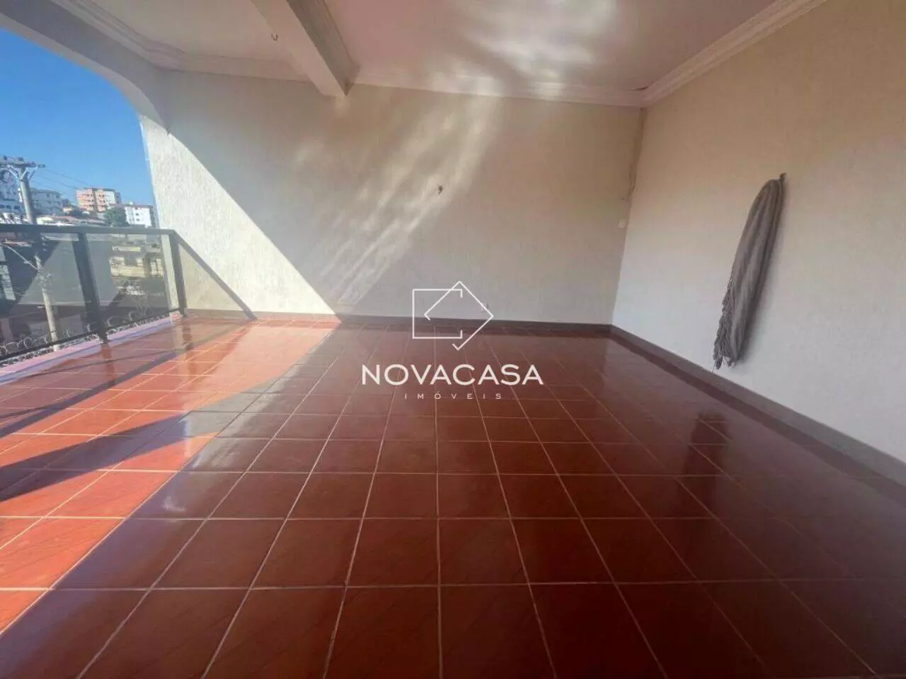 Imagem Casa com 4 Quartos à Venda, 380 m² em Santa Mônica - Belo Horizonte Imagem Casa com 4 Quartos à Venda, 380 m² em Santa Mônica - Belo Horizonte