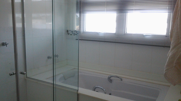 Imagem Casa de Condomínio com 4 Quartos à Venda, 400 m²em Medeiros - Jundiaí