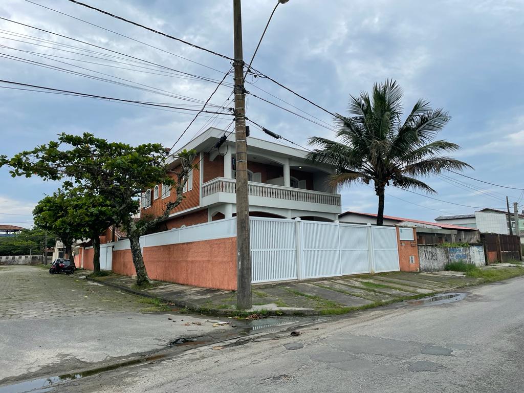 Sobrado com 5 Quartos à Venda, 288 m²em Cibratel - Itanhaém