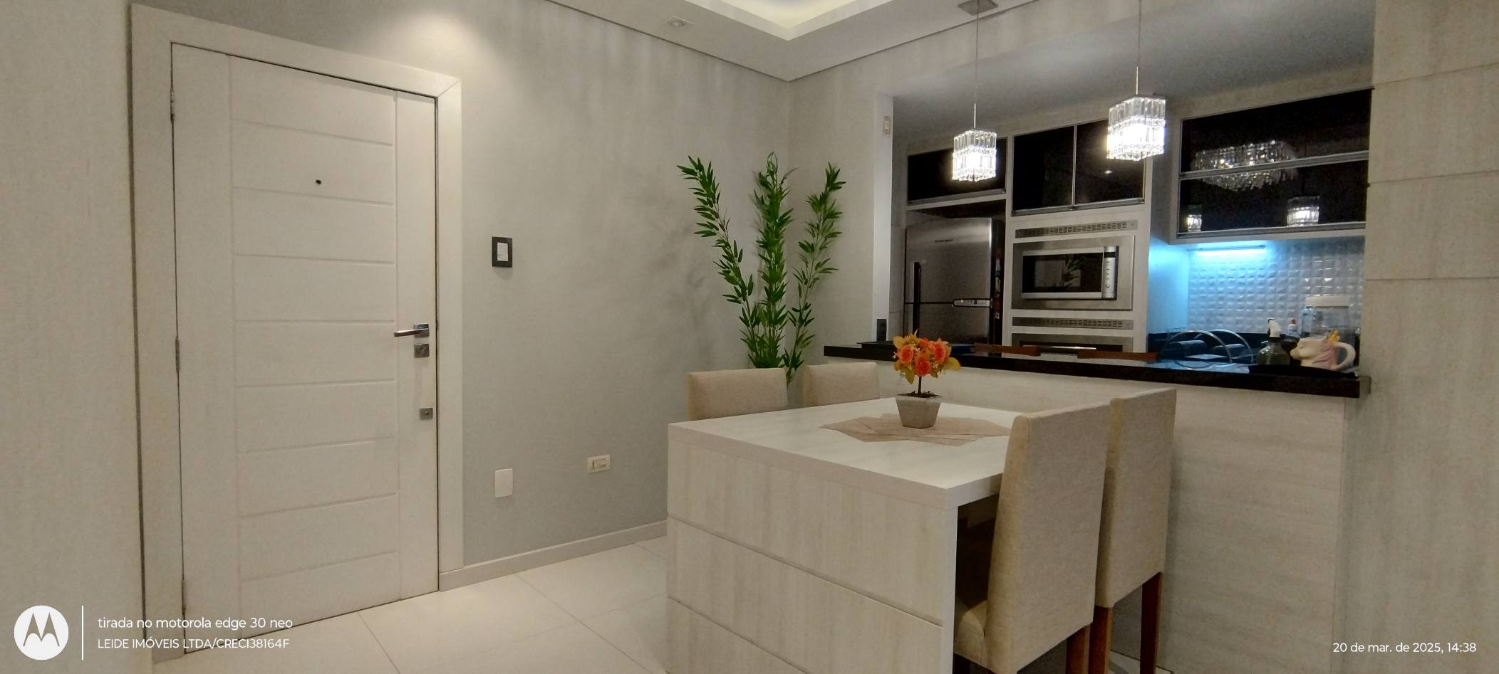 Imagem Apartamento com 2 Quartos à Venda, 72 m² em Centro - Florianópolis