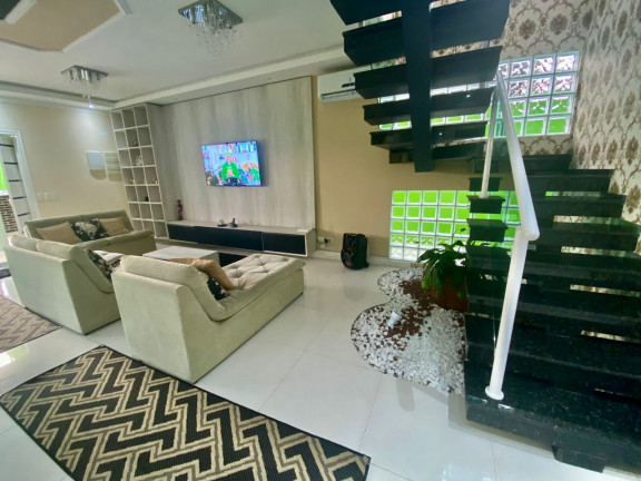 Imagem Sobrado com 5 Quartos à Venda, 300 m² em Flórida - Praia Grande