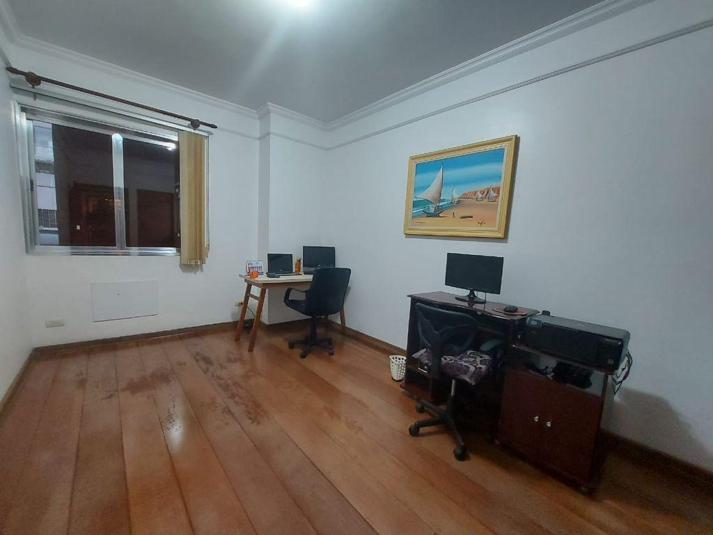 Imagem Apartamento com 3 Quartos à Venda, 205 m²em Boqueirão - Santos