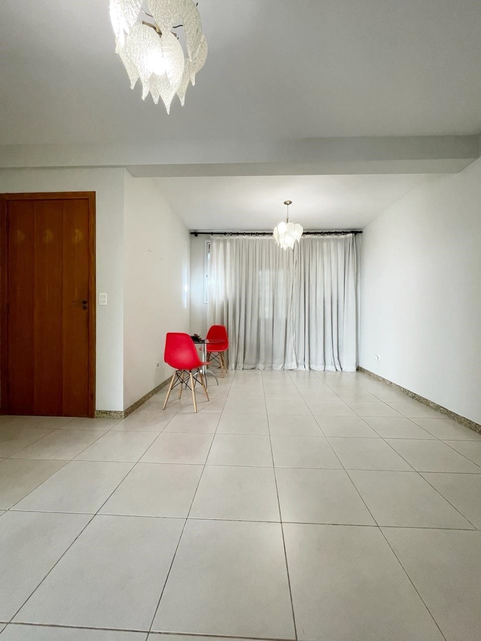 Imagem Casa com 4 Quartos à Venda, 360 m²em Itapoã - Belo Horizonte Imagem Casa com 4 Quartos à Venda, 360 m²em Itapoã - Belo Horizonte