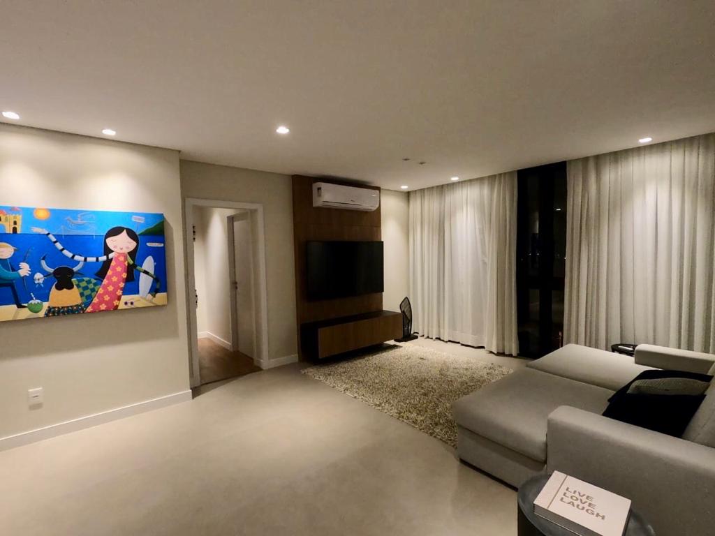Apartamento com 4 Quartos à Venda, 220 m² em Jurerê Internacional - Florianópolis