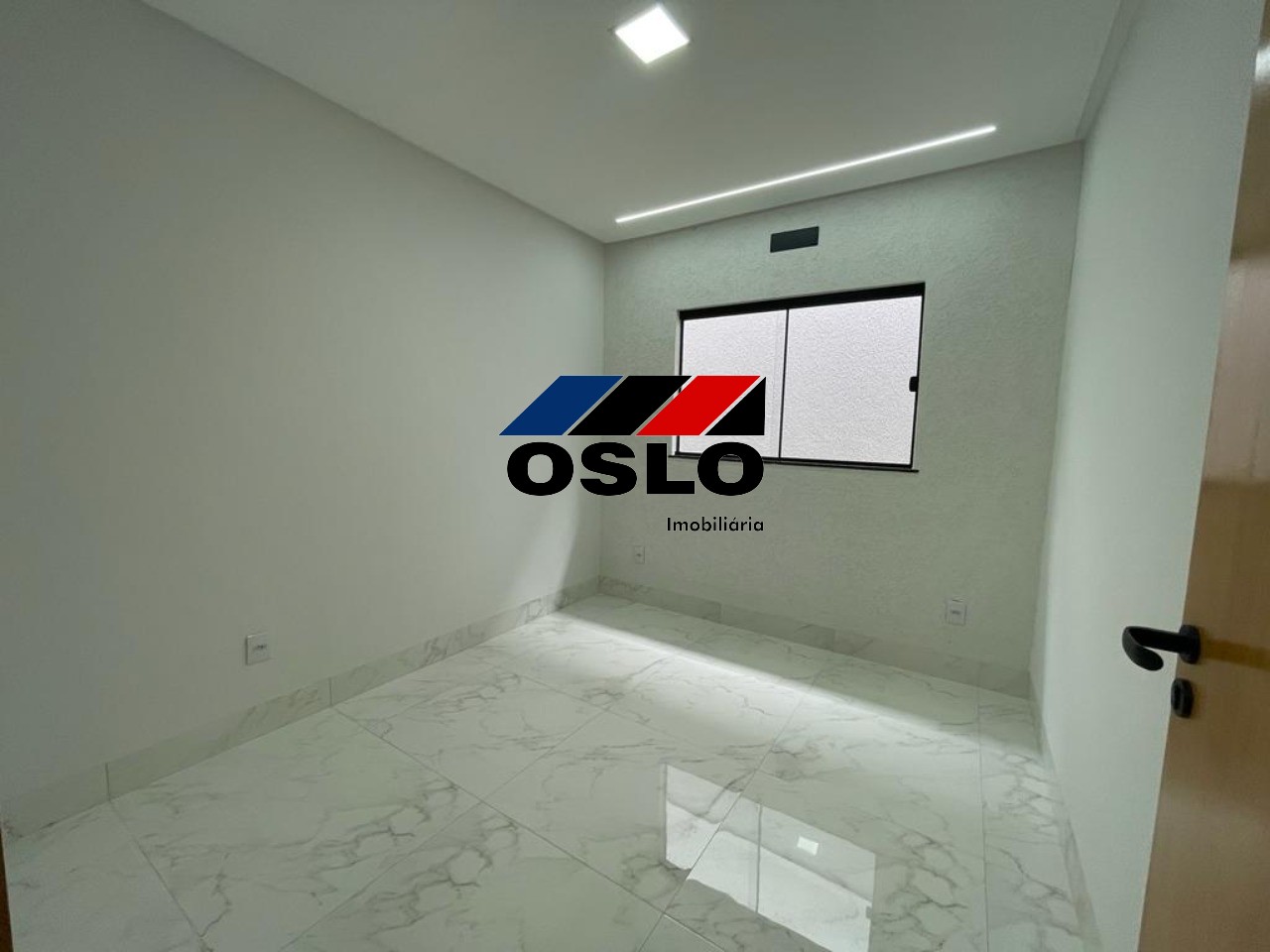 Imagem Casa com 3 Quartos à Venda, 116 m²em Setor Três Marias - Goiânia Imagem Casa com 3 Quartos à Venda, 116 m²em Setor Três Marias - Goiânia
