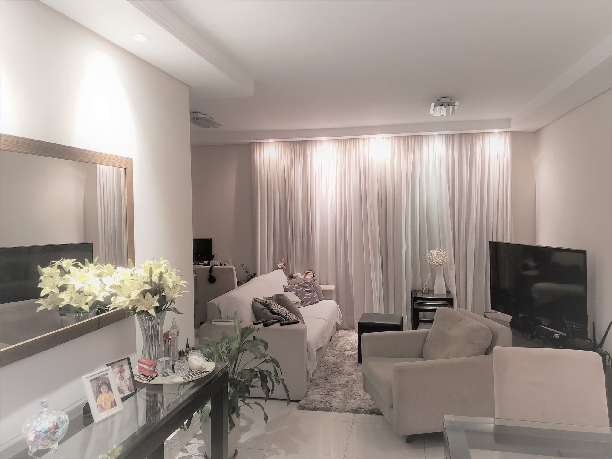 Imagem Apartamento com 3 Quartos à Venda, 103 m²em Moema - São Paulo Imagem Apartamento com 3 Quartos à Venda, 103 m²em Moema - São Paulo