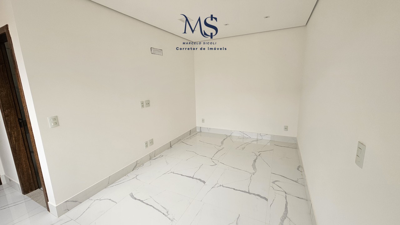 Imagem Sobrado com 4 Quartos à Venda, 270 m²em Guará II - Brasília Imagem Sobrado com 4 Quartos à Venda, 270 m²em Guará II - Brasília