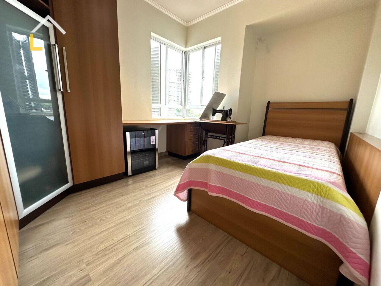 Imagem Apartamento com 3 Quartos à Venda, 129 m²em CENTRO - Joinville