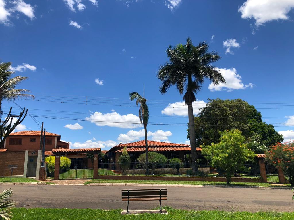 Imagem Casa com 6 Quartos à Venda, 395 m²em Jardim Paulista - Dourado Imagem Casa com 6 Quartos à Venda, 395 m²em Jardim Paulista - Dourado