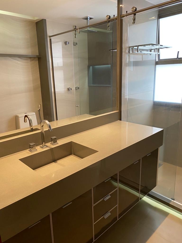Imagem Apartamento com 4 Quartos à Venda, 217 m²em Barra da Tijuca - Rio de Janeiro Imagem Apartamento com 4 Quartos à Venda, 217 m²em Barra da Tijuca - Rio de Janeiro