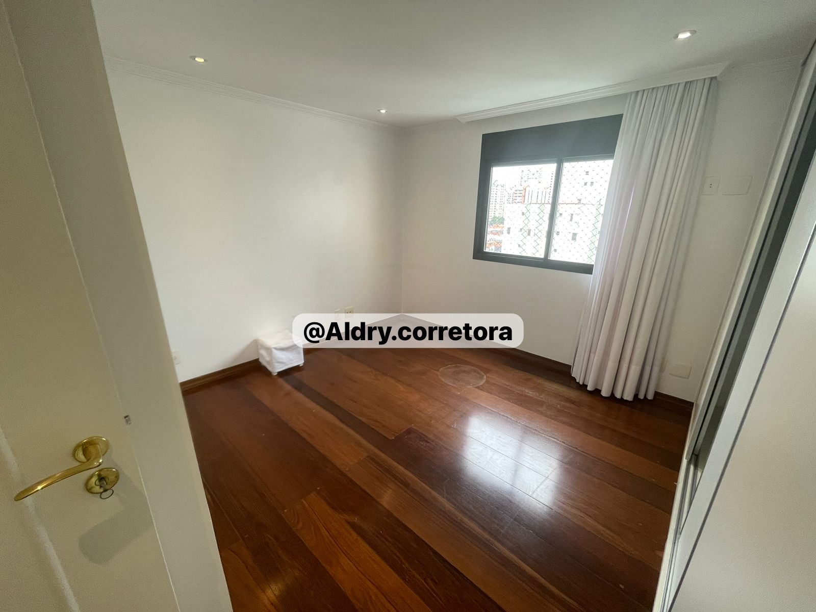 Imagem Cobertura com 4 Quartos à Venda, 340 m²em Bela Aliança - São Paulo