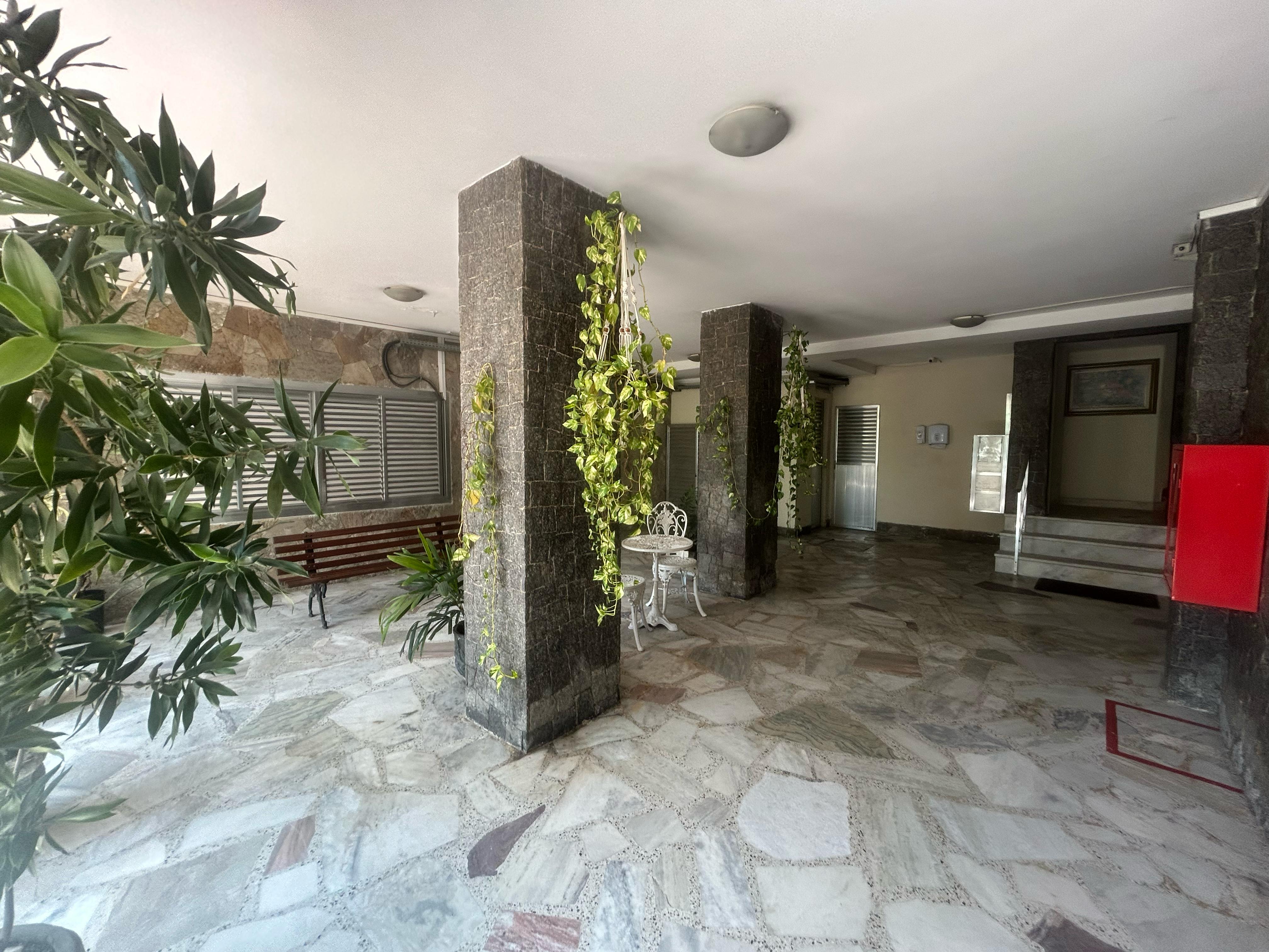 Imagem Apartamento com 2 Quartos à Venda, 50 m² em Fátima - Niterói