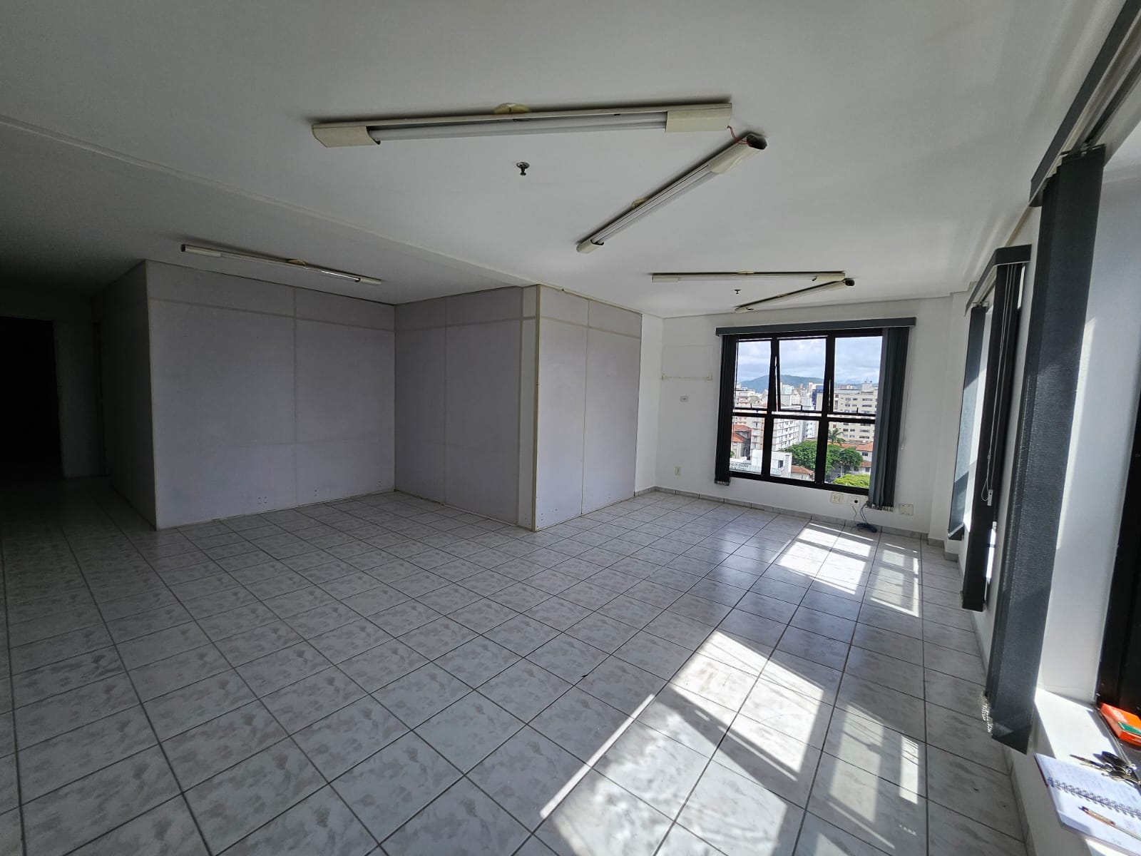 Imagem Sala Comercial à Venda, 80 m² em - Imagem Sala Comercial à Venda, 80 m² em -