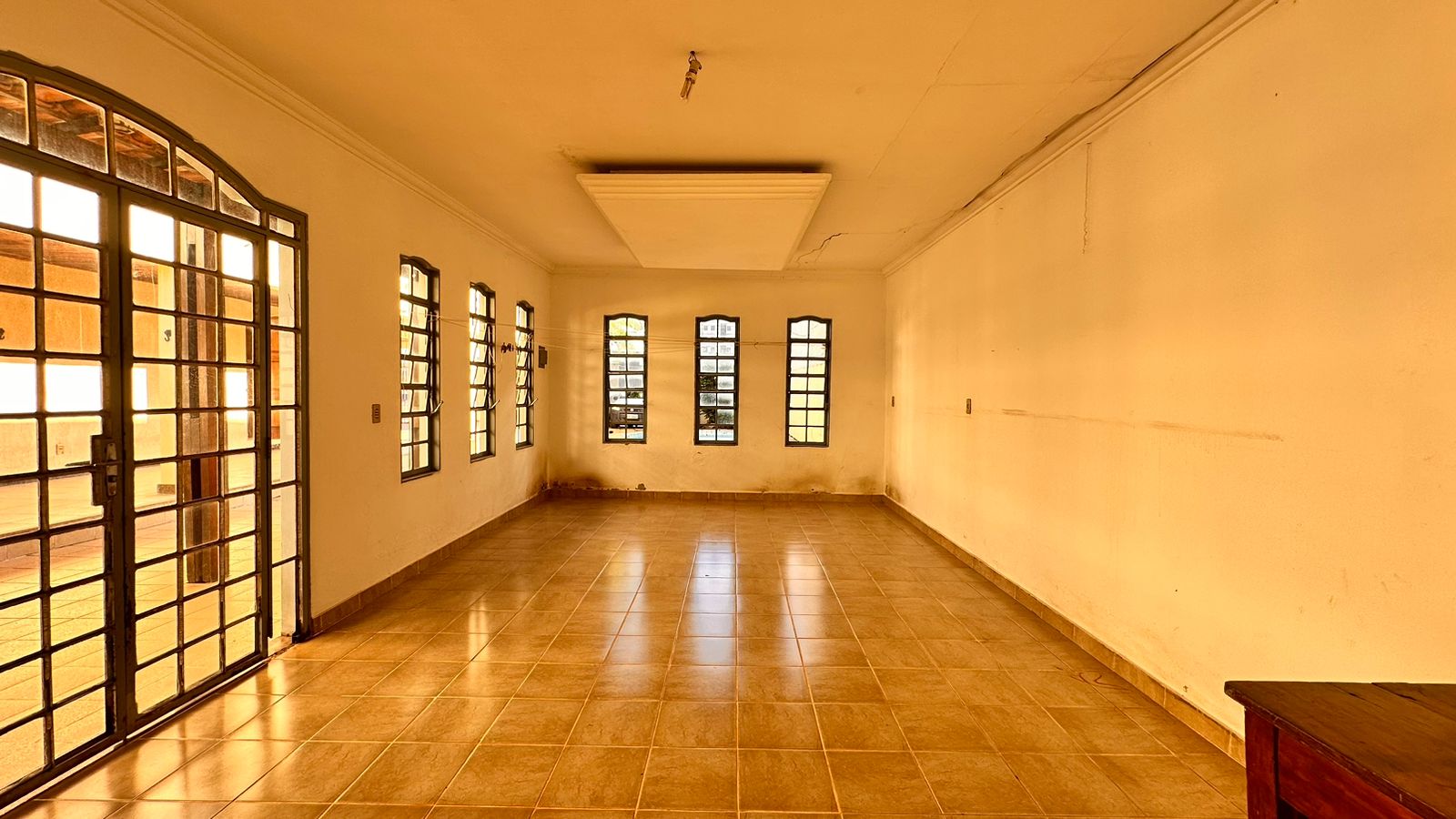Imagem Sobrado com 5 Quartos à Venda ou Temporada, 587 m²em Taguatinga Norte (Taguatinga) - Brasília
