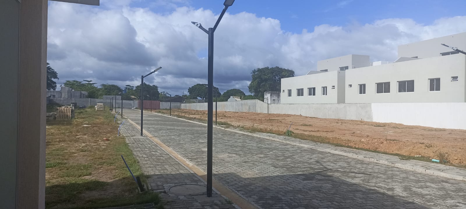 Imagem Terreno à Venda, 155 m²em Buraquinho - Lauro de Freitas