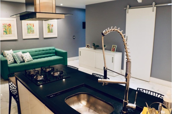 Foto do imóvel Apartamento com 2 Quartos à Venda, 100 m² em Charitas - Niterói