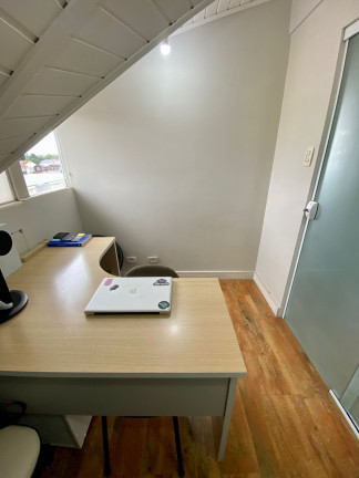 Imagem Sobrado com 4 Quartos à Venda,  em Cajuru - Curitiba